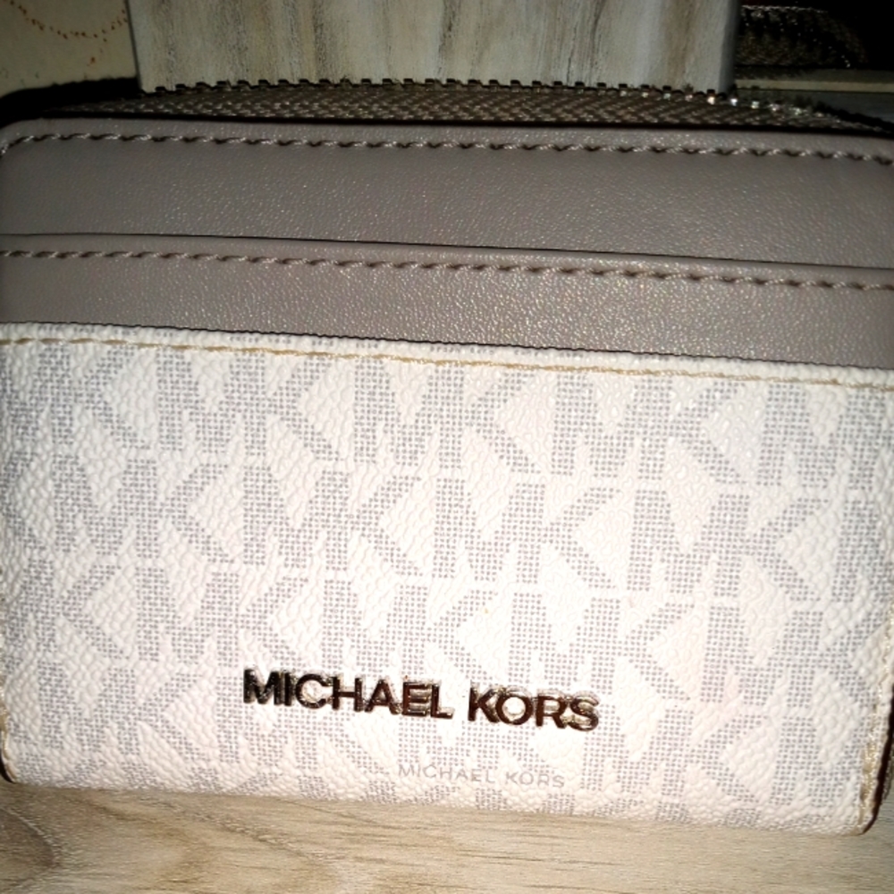 MK White Signature Half Wallet